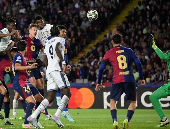 官方：那不勒斯中场安古伊萨当选意甲10月最佳球员