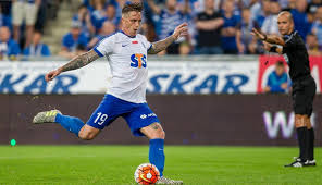 湖人浓眉哥关键封盖力助球队获胜